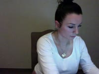 Hey ik ben Nina. Korte intro .. ik ben klein van stuk maar groots in presence, love it. Dominant op een speelse manier.ik hou van nieuwe uitdagingen! Oeh, ik voel de vibes al ..