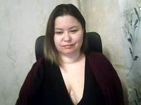 I’m a fiery redhead with curves that were made to be admired and a playful mind that loves a little temptation. My energy is warm, teasing and a little dangerous in the best possible way. I enjoy the moment when eyes meet through the screen and the atmosphere slowly fills with curiosity and desire.
I’m confident in my body and I love showing it in a way that feels natural and captivating. Soft curves, expressive eyes and a smile that can be sweet one moment and incredibly mischievous the next.My room is a place where we can relax, laugh, flirt and escape the ordinary world for a while. Sometimes I’m playful and teasing, sometimes gentle and affectionate, and sometimes I simply enjoy driving you a little crazy with my charm.If you enjoy confident women with curves, fiery hair and a playful personality, you might find yourself coming back again and again.