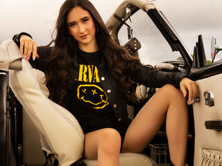 naked girl with webcam masturbating with sextoy AlanaPearce