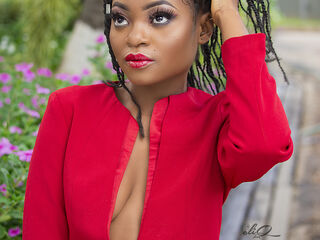 girl AmaAmivie
