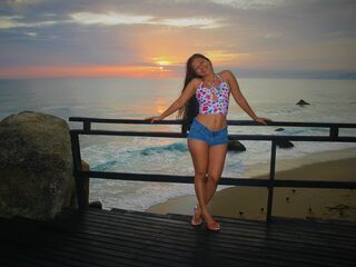 naked webcam girl masturbating LauraCanek