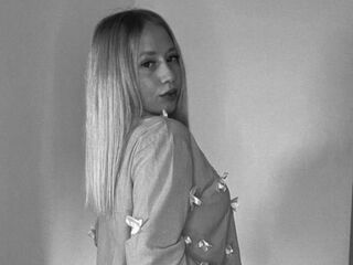 cam girl playing with sextoy RicardaBlechman