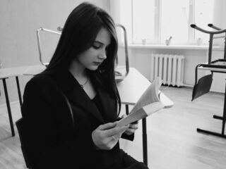 camgirl chatroom EnricaElis