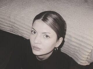 cam babe GenaBaillargeon