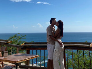 cyber sex webcam AxelAndArielle