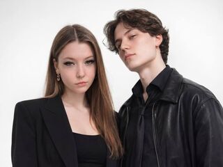 fucking webcam couple live sex show LeoAndMira