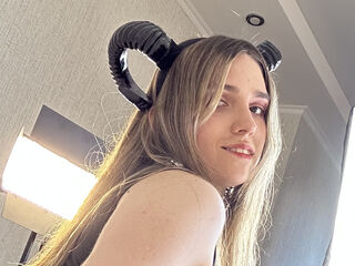 topless webcam girl AaliceWalter