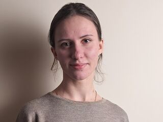 live strip tease show AkilahZarucki