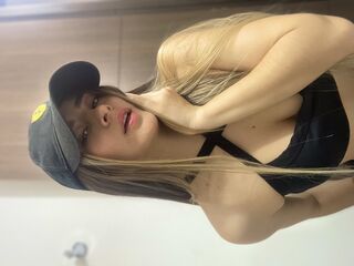 topless webcam girl AliceChanell