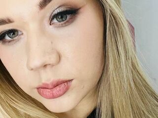 live sex webcam AminaDigges