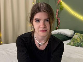 chatroom cam AngelinaLing
