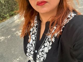 camwhore picture AngelinaRoades