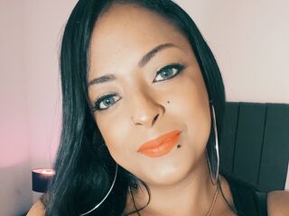 girl AngiellyCinnamon