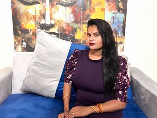 adult webcam chat room AnnaRevolt