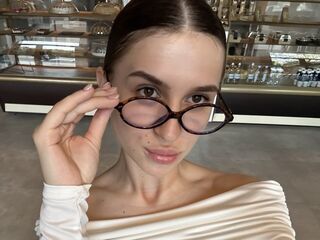 live cam show AriaMonro