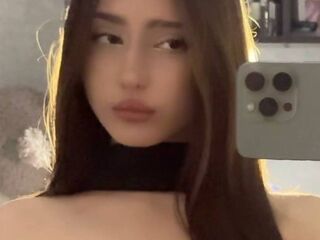 free live show BellaJersiquins
