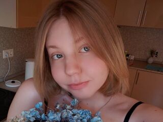naughty cam girl BertaCheyne