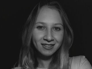 beautiful cam girl BlanchTrotz