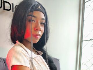 camgirl masturbating with vibrator BreendaJones