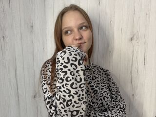 hot cam girl masturbating with dildo CandaceLir