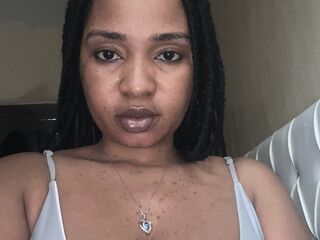 chat live cam CarolineJames
