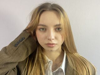 dity cam show ChariseKuhnke