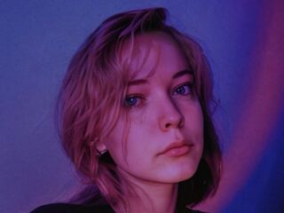 hot cam girl CharlieFenniman