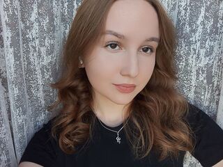 chat with cam DaineMondella