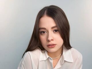 naked girl with webcam masturbating with dildo DanielleGrovier