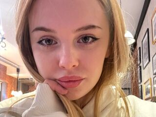 cam girl chat room DevonaBradner