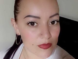 naked cam girl fingering pussy DinaCarls