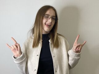 camwhore spreading pussy DorothaHiles