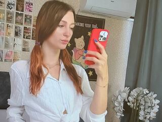 cam girl masturbating with sextoy EddaEngin