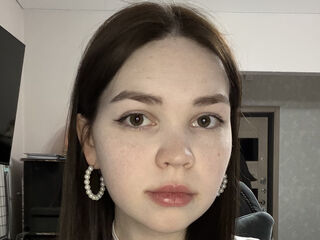 chatwhore EmiliRoyzi