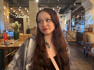 web cam chat EmilyGreek