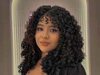 girl chat room EmilyJey