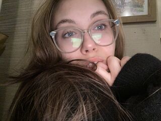camwhore masturbating with sextoy EmilyLoven