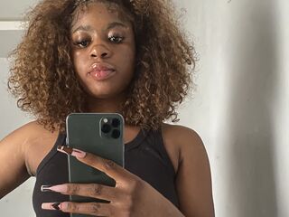 hot chatroom EnoyElla