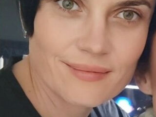 beautiful girl webcam FarahBurn