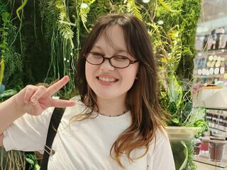 free nude webcam show FayLawley