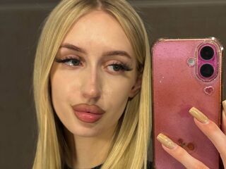 camwhore masturbating with sextoy FrancesSublett