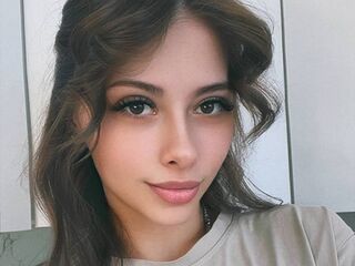 camwhore shaving pussy GigiTijerino