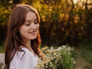 topless camgirl GildedOlivia