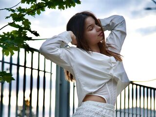 naked webcam girl GraceHeitger