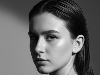 free live chatroom HildaBarzey