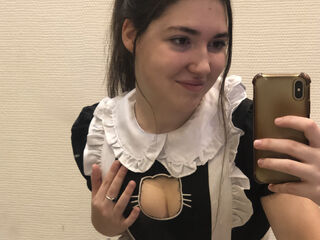 cam girl masturbating with sextoy HildaBowman