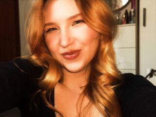 nude webcam girl picture JenetteFolson