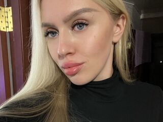 masturbating webcam girl JudiJadore