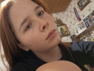 naked girl with webcam masturbating with sextoy KailaBergh