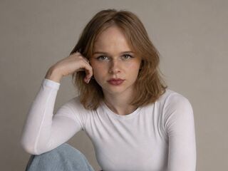 closeup KayleenElms